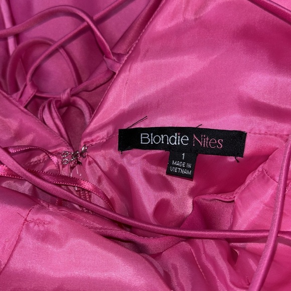BLONDIE NITES Pink Cutout-Detail Satin A-Line Dress Size 1 NWT - Picture 10 of 11